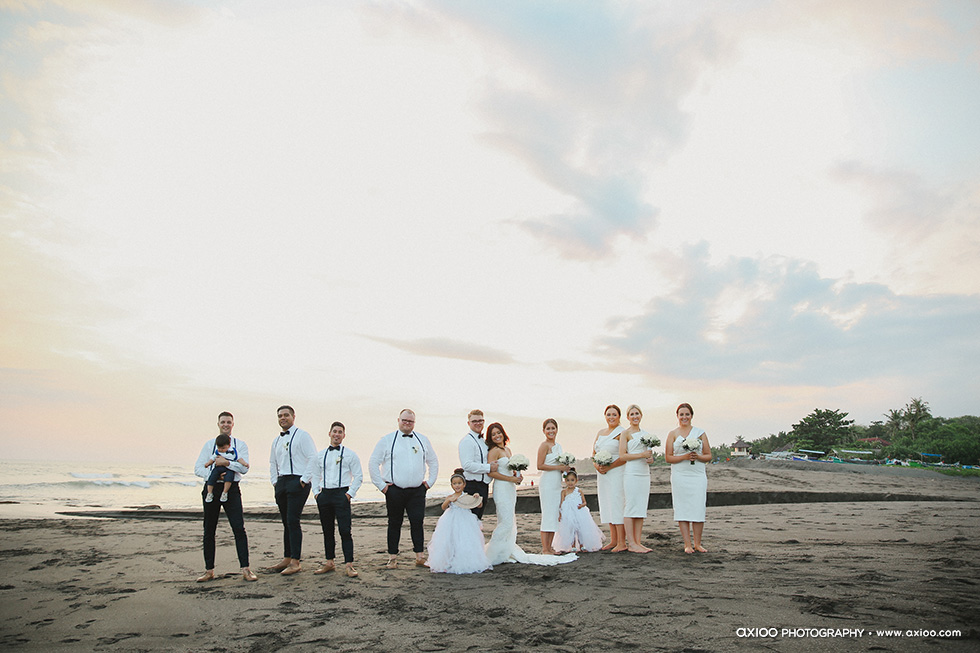 Axioo: That Sunshiny Retro Vibe